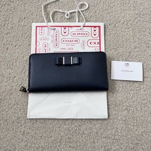 Coach Zip Around Leather Wallet with Bow Navy NWT